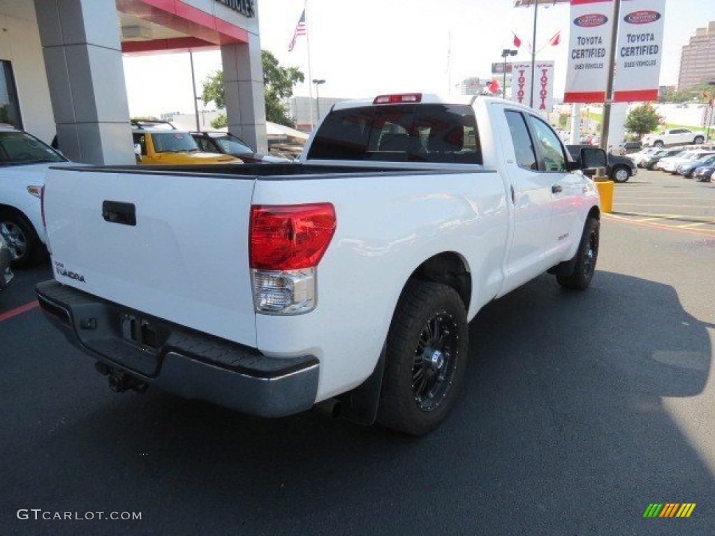 2011 Tundra SR5 Double Cab - Super White / Graphite Gray photo #7