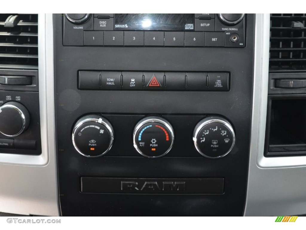2012 Dodge Ram 2500 HD SLT Crew Cab 4x4 Controls Photo #68796458