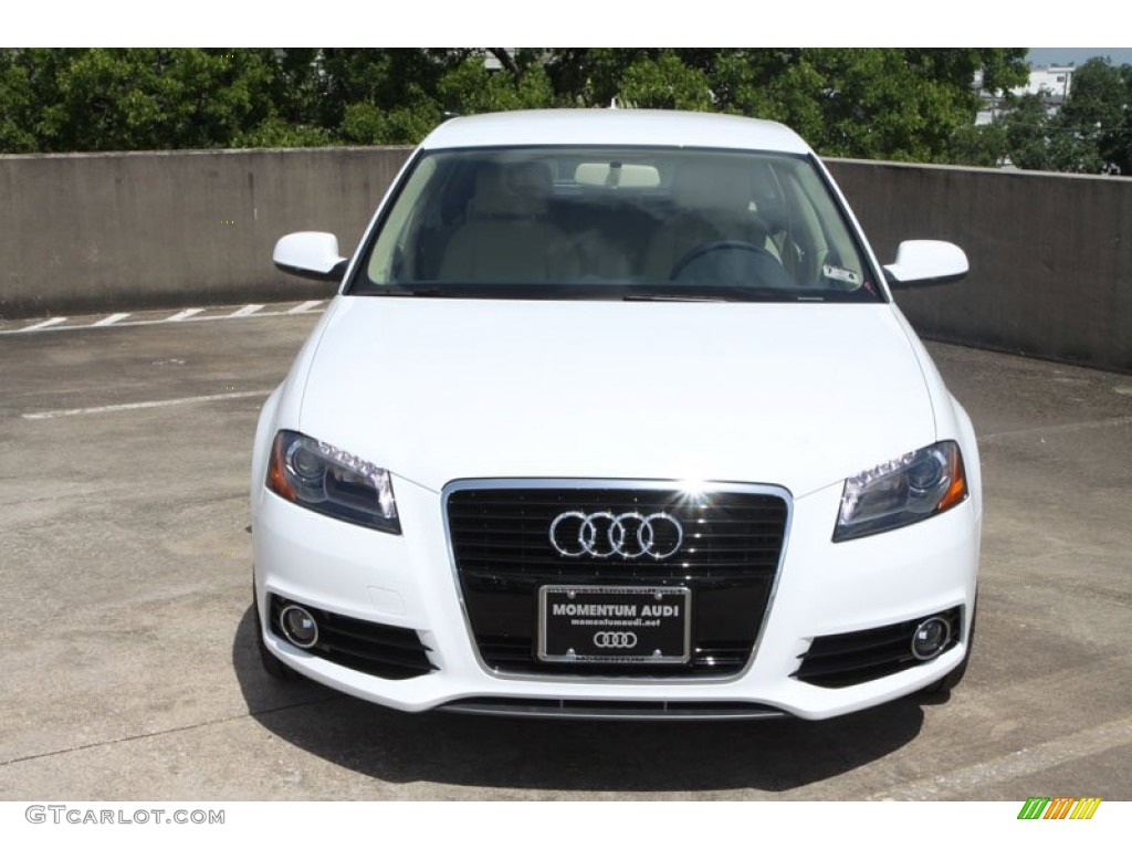 2013 A3 2.0 TFSI - Ibis White / Luxor Beige photo #2