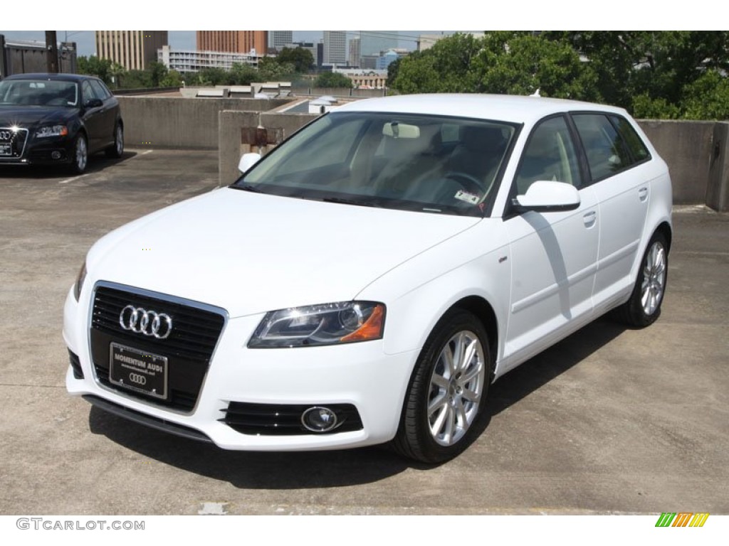 2013 A3 2.0 TFSI - Ibis White / Luxor Beige photo #3