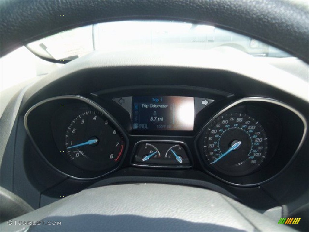 2012 Focus SE 5-Door - Sterling Grey Metallic / Stone photo #20