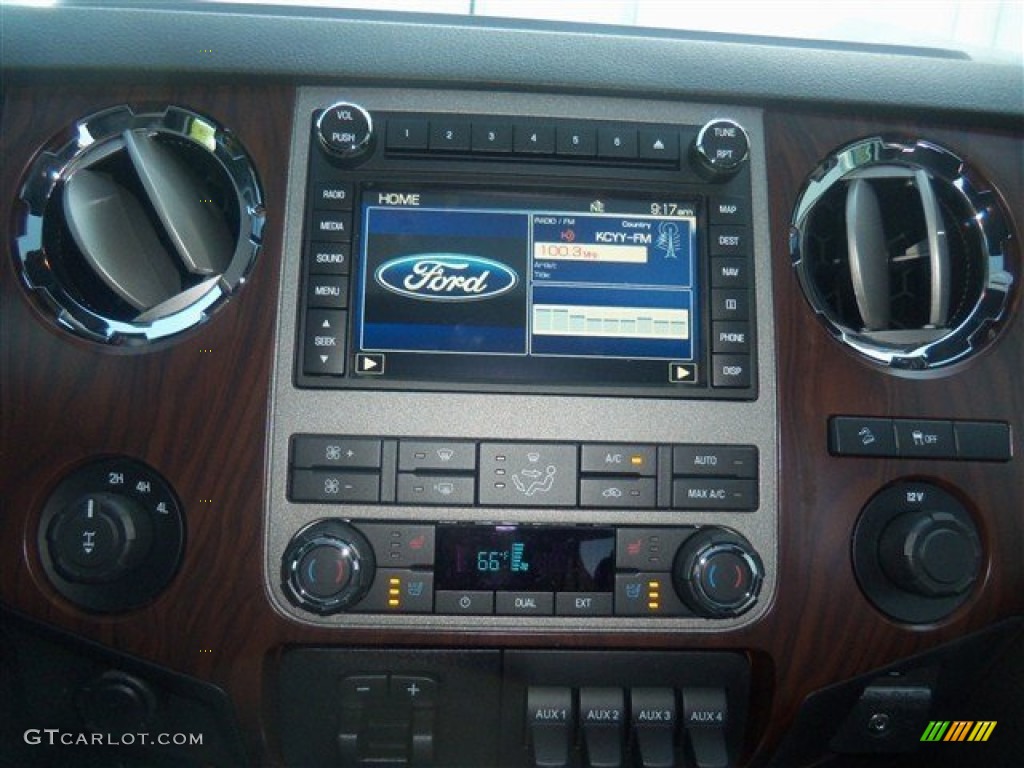 2012 F250 Super Duty Lariat Crew Cab 4x4 - White Platinum Metallic Tri-Coat / Black photo #20