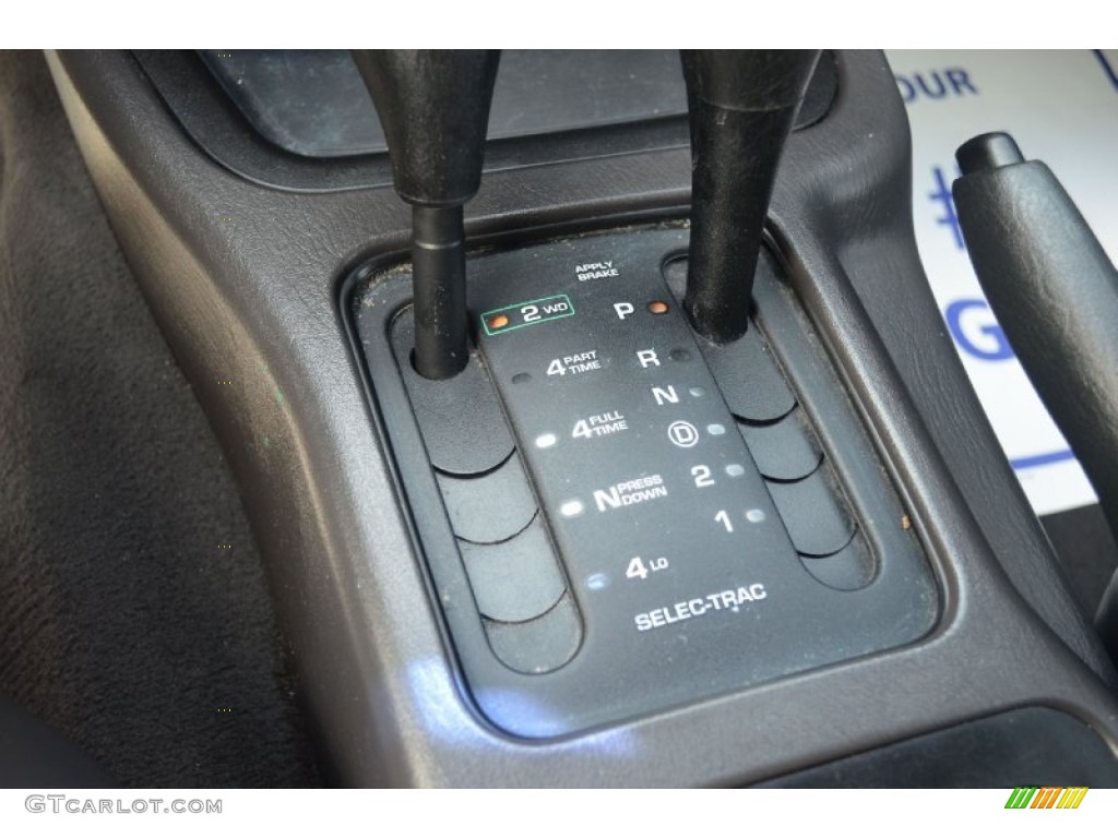 2000 Jeep Grand Cherokee Laredo 4x4 Transmission Photos