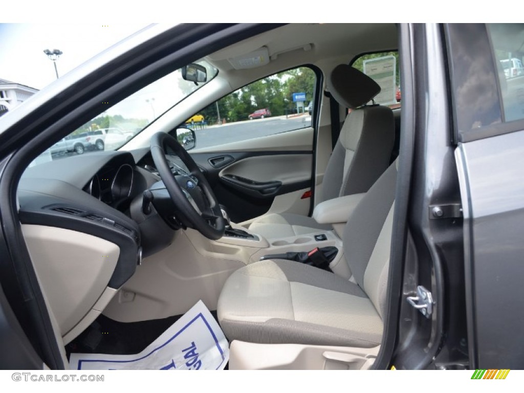 2012 Focus SE Sedan - Sterling Grey Metallic / Stone photo #17