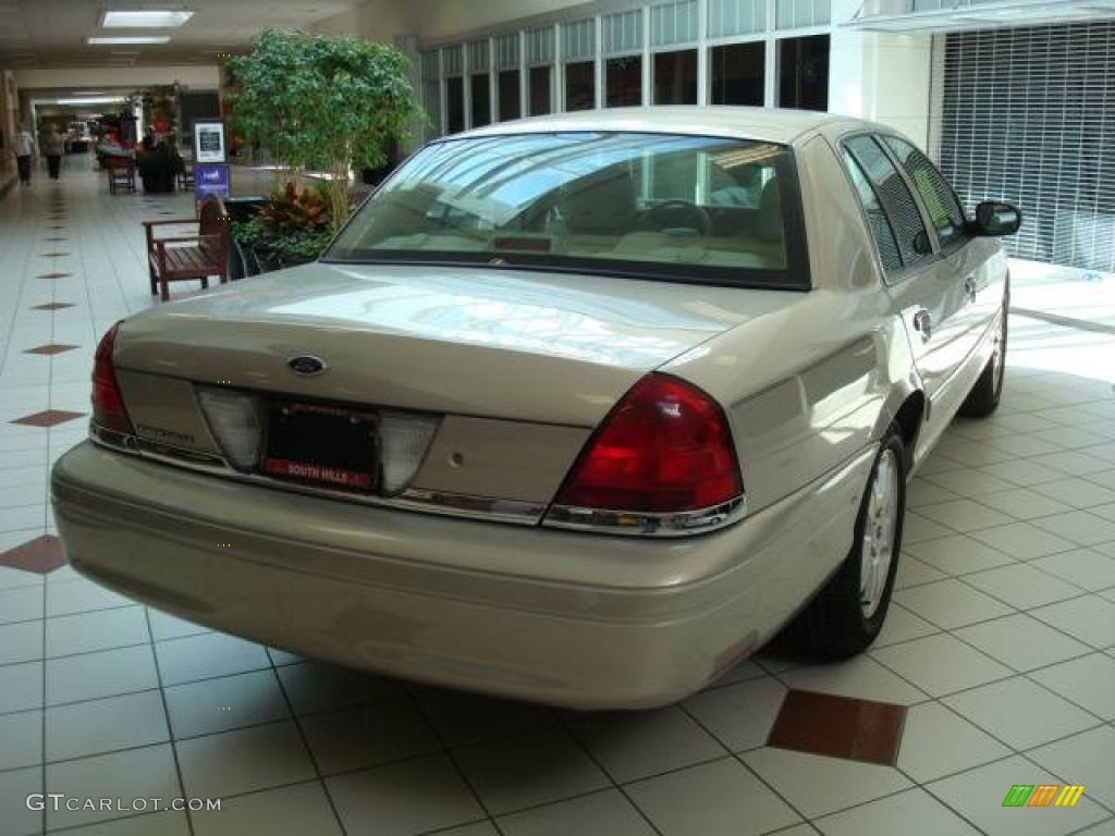 2008 Crown Victoria LX - Smokestone Metallic / Light Camel photo #4