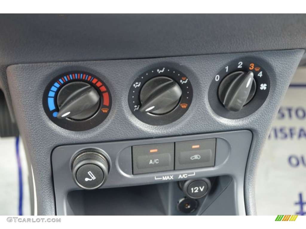 2012 Ford Transit Connect XLT Van Controls Photo #68800550