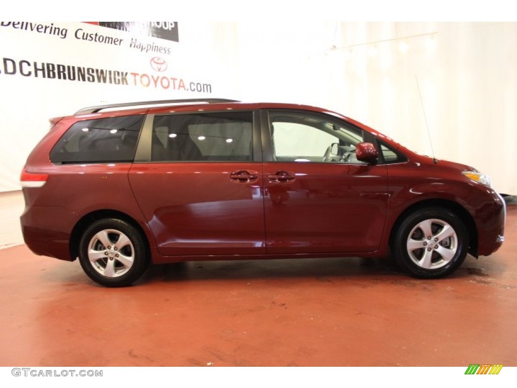 2012 Sienna LE - Salsa Red Pearl / Light Gray photo #2