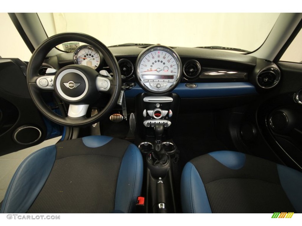 2009 Mini Cooper S Hardtop Black/Pacific Blue Dashboard Photo #68804660
