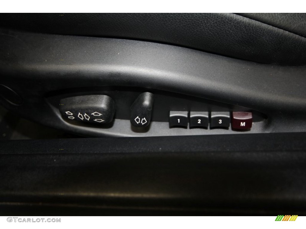 2006 BMW Z4 3.0i Roadster Controls Photo #68806430