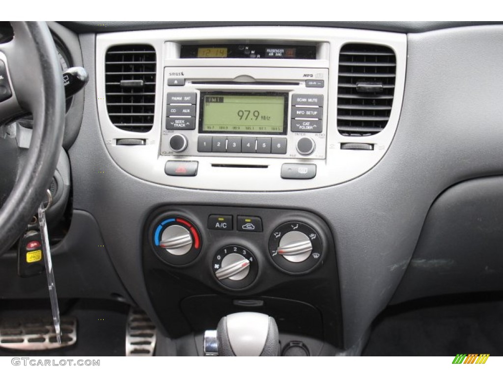 2009 Rio Rio5 LX Hatchback - Sunset Orange / Gray photo #13