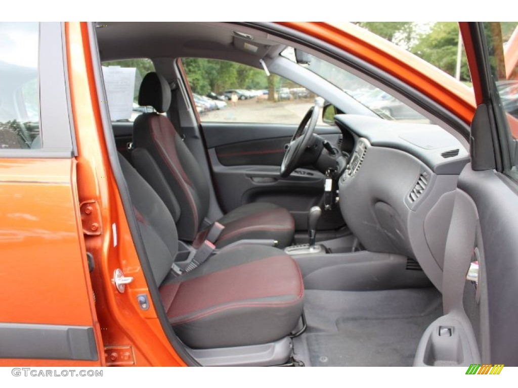 2009 Rio Rio5 LX Hatchback - Sunset Orange / Gray photo #24