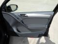 Black - Golf 4 Door TDI Photo No. 12