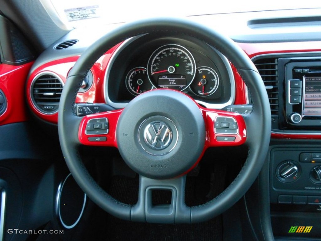 2013 Volkswagen Beetle 2.5L Titan Black Steering Wheel Photo #68813054