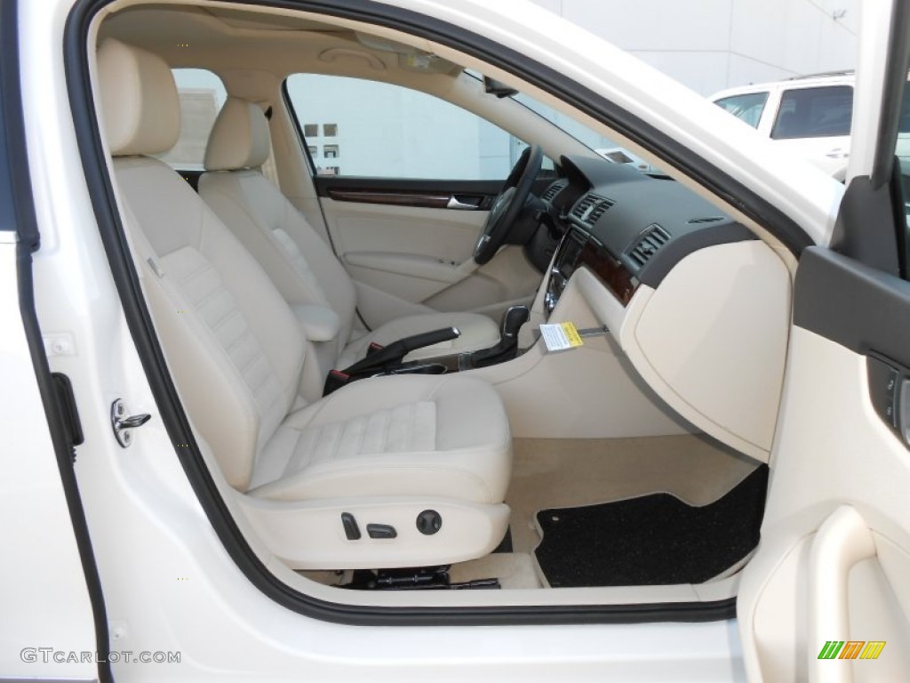 Cornsilk Beige Interior 2013 Volkswagen Passat TDI SEL Photo #68813453