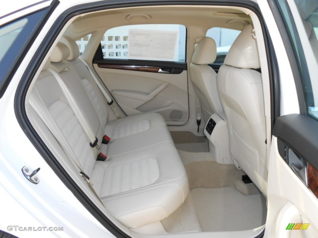 2013 Volkswagen Passat TDI SEL Rear Seat Photo #68813459
