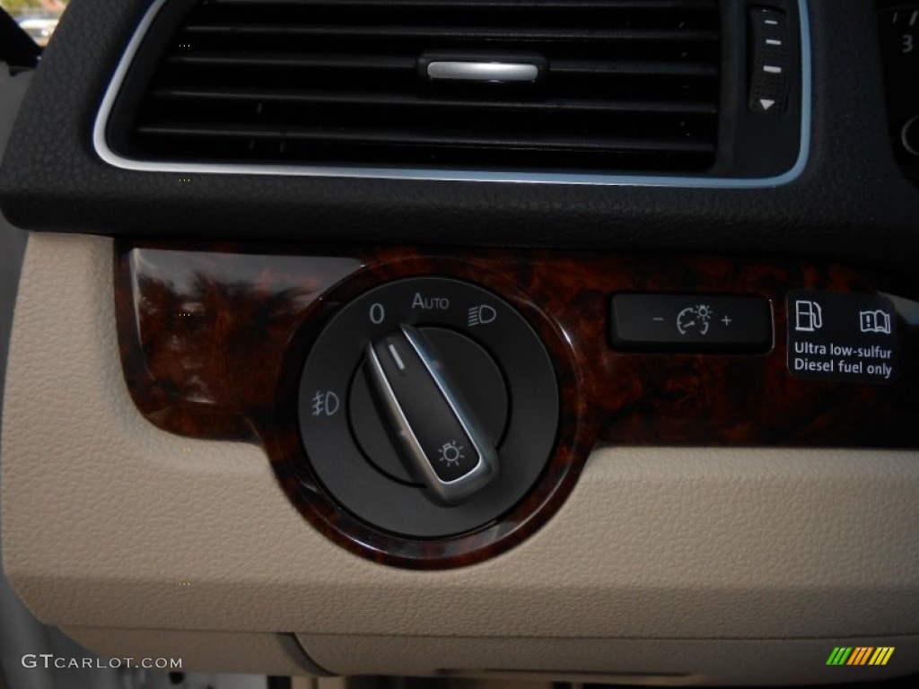 2013 Volkswagen Passat TDI SEL Controls Photo #68813531