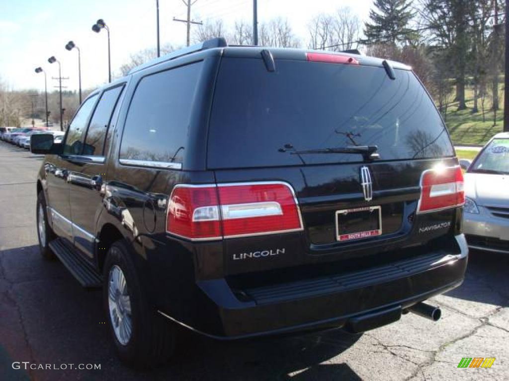 2008 Navigator Luxury 4x4 - Black / Stone photo #2