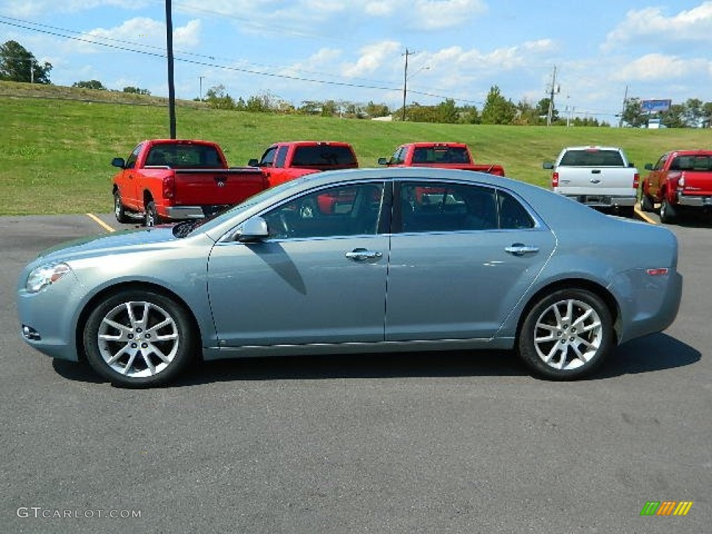 Golden Pewter Metallic 2009 Chevrolet Malibu LTZ Sedan Exterior Photo #68814929