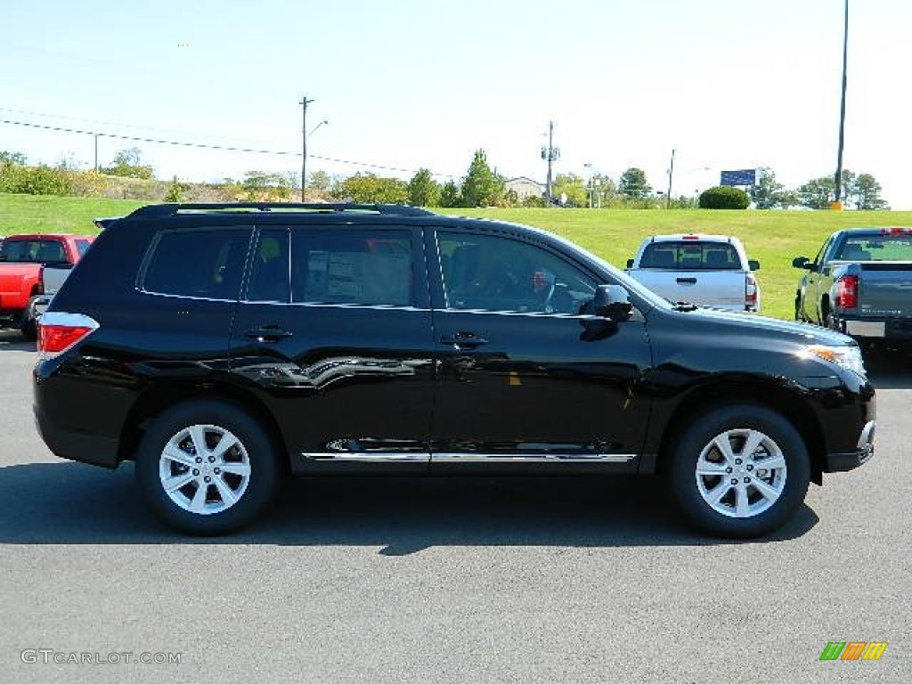 2012 Highlander SE - Black / Sand Beige photo #2