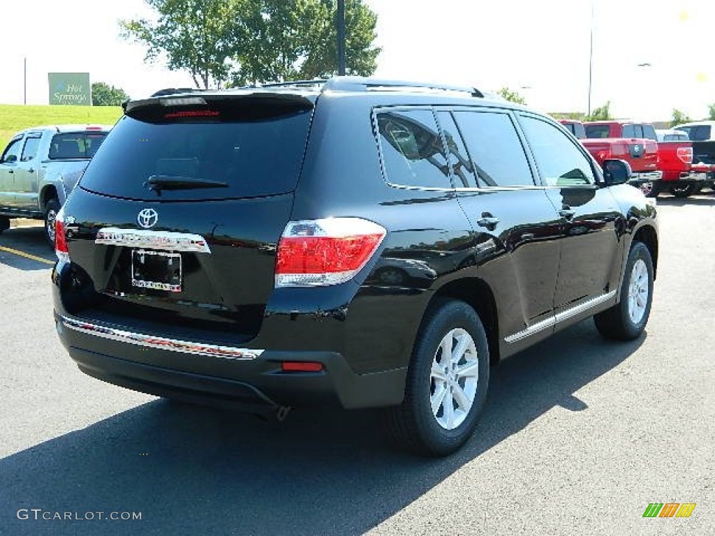 2012 Highlander SE - Black / Sand Beige photo #3