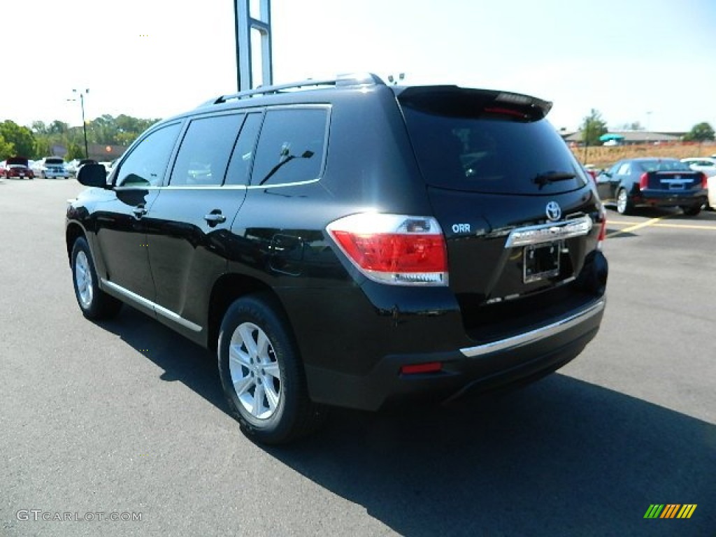 2012 Highlander SE - Black / Sand Beige photo #5