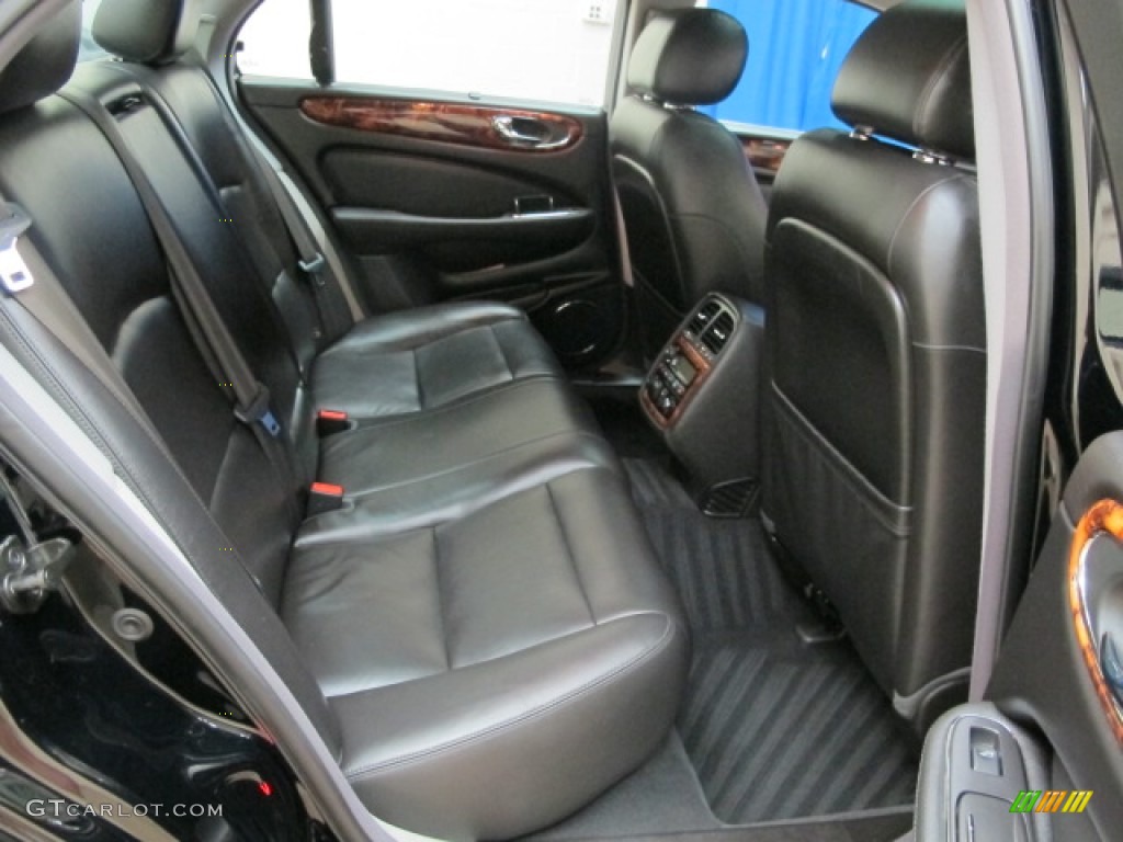 2004 Jaguar XJ XJR Rear Seat Photo #68817020