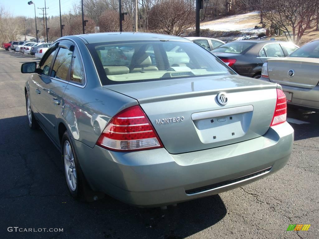 2005 Montego Luxury - Light Tundra Metallic / Pebble photo #2