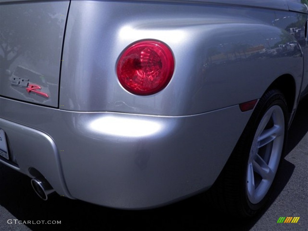 2005 SSR  - Ricochet Silver Metallic / Ebony Black photo #18