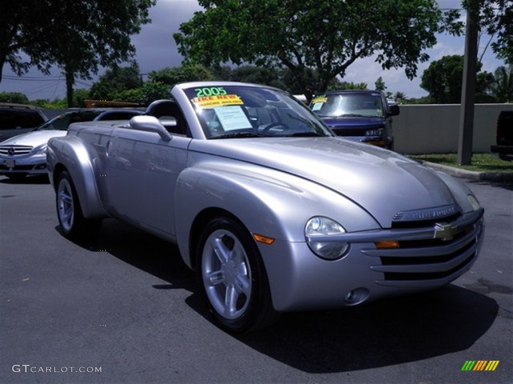 2005 SSR  - Ricochet Silver Metallic / Ebony Black photo #21