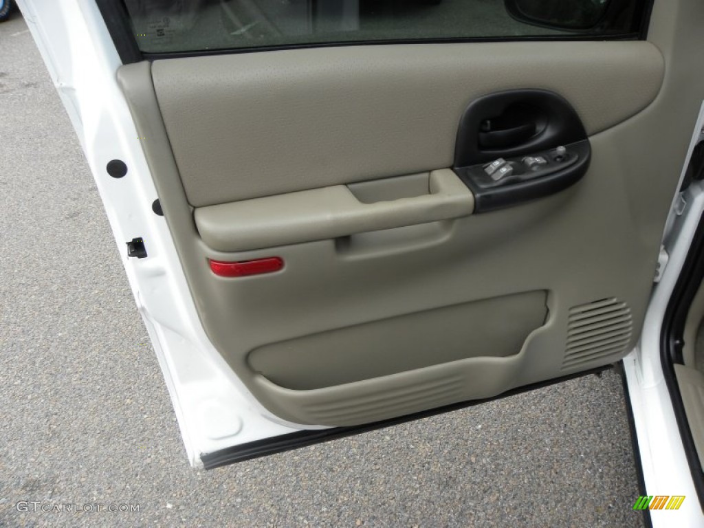 2004 Pontiac Montana AWD Taupe Door Panel Photo #68820935