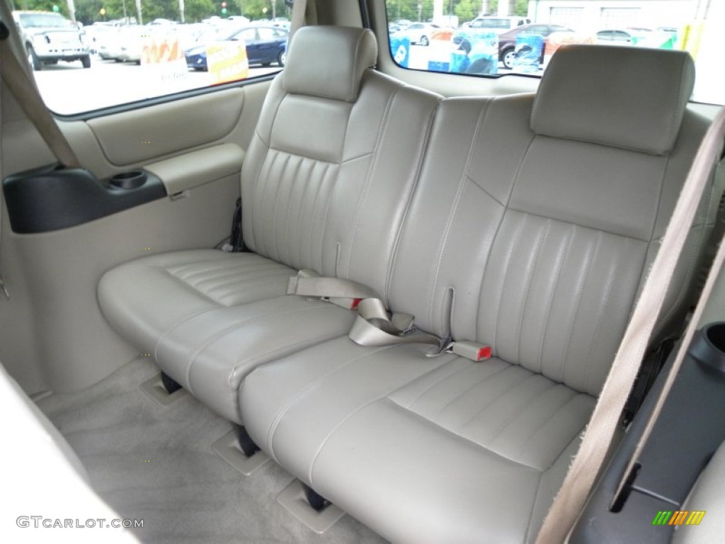 2004 Pontiac Montana AWD Rear Seat Photos