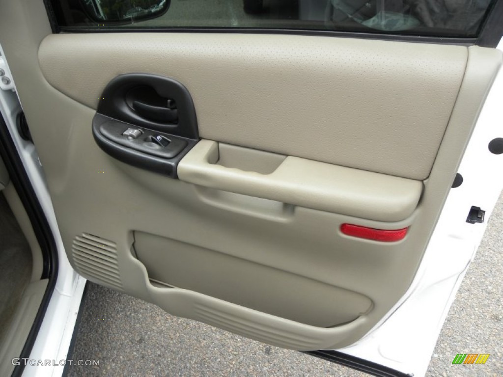 2004 Pontiac Montana AWD Taupe Door Panel Photo #68820959
