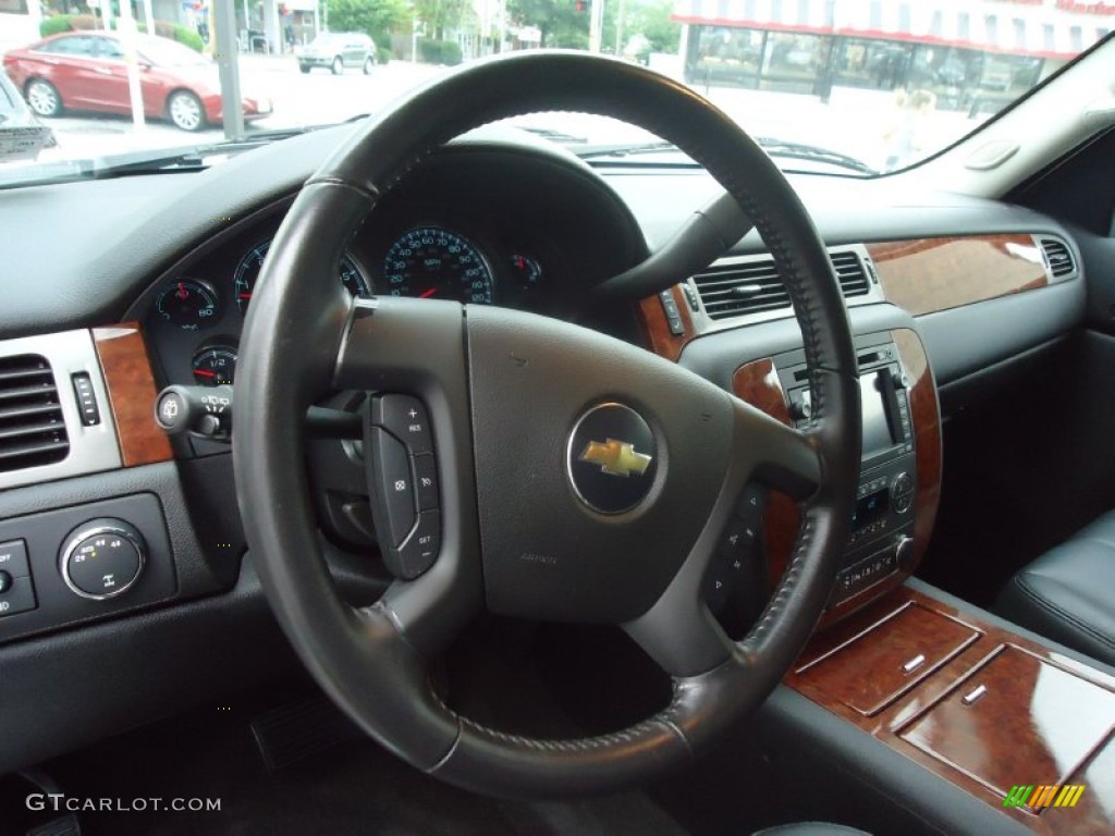 2008 Chevrolet Tahoe LTZ 4x4 Ebony Steering Wheel Photo #68821637