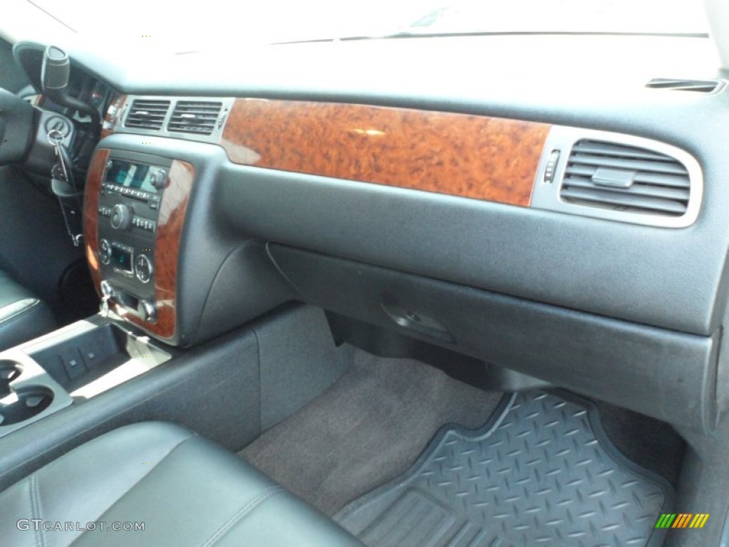 2008 Silverado 1500 LTZ Crew Cab 4x4 - Black / Ebony photo #23