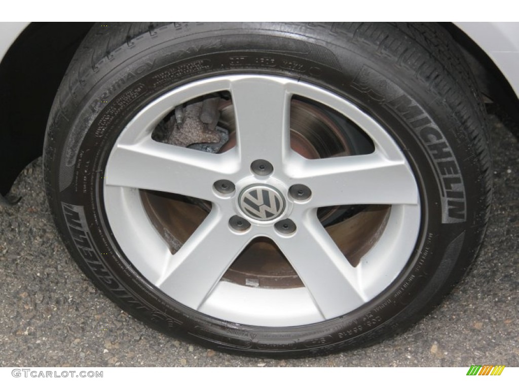 2004 Volkswagen Passat GLX 4Motion Wagon Wheel Photo #68823575