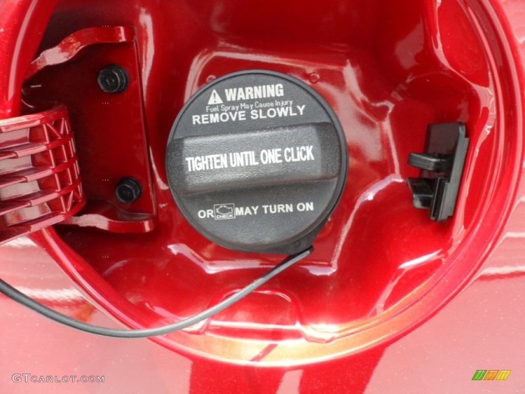 2013 Tucson Limited - Garnet Red / Taupe photo #12