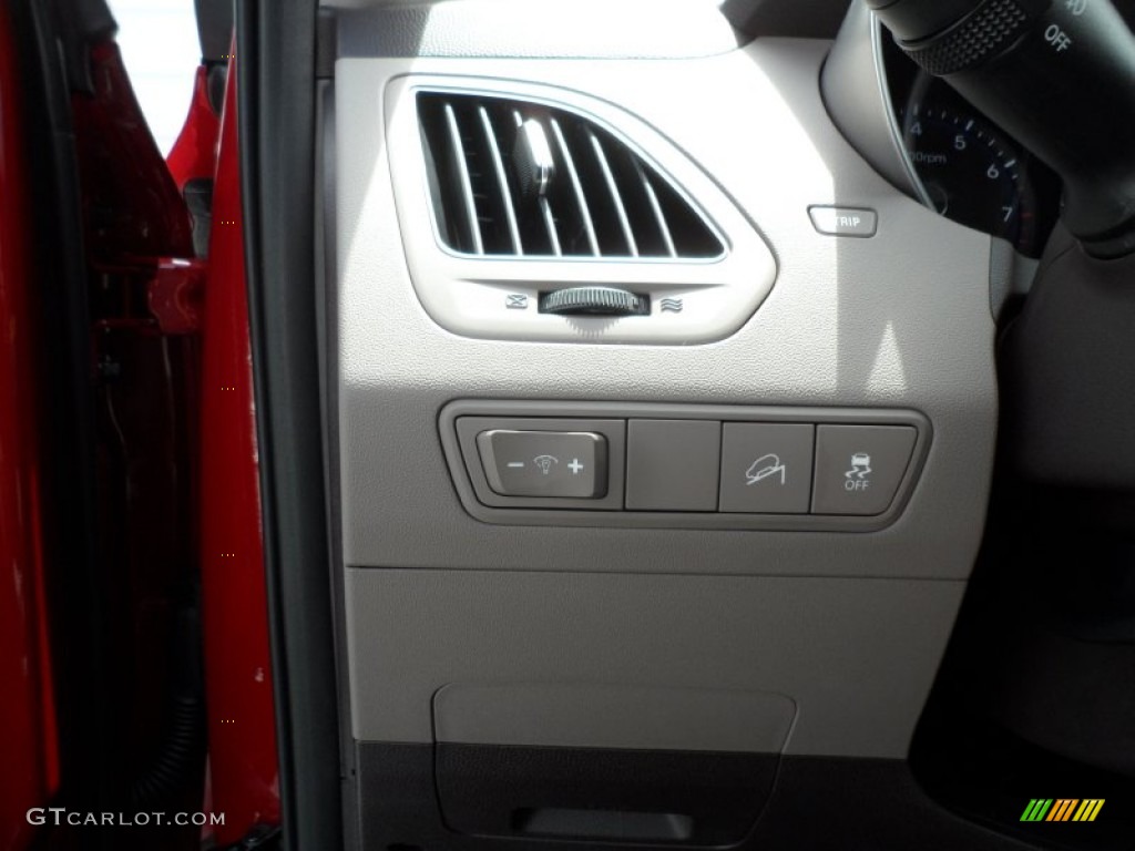 2013 Tucson Limited - Garnet Red / Taupe photo #34