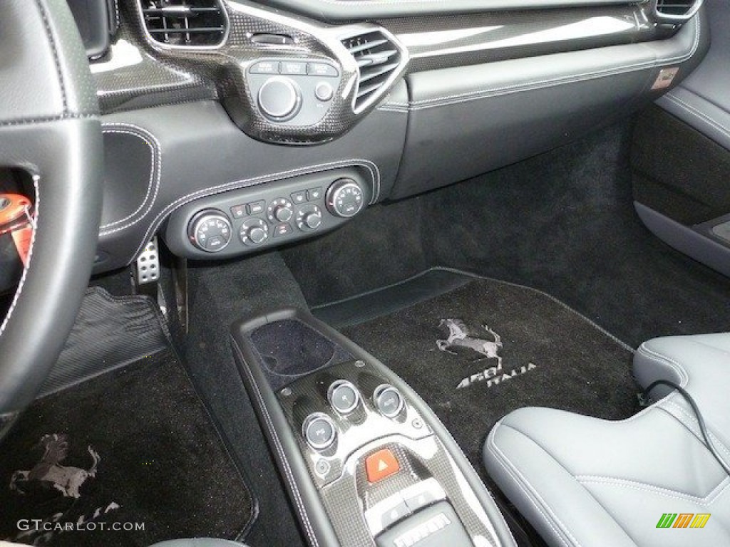2012 458 Italia - Grigio Titanio (Grey Metallic) / Charcoal photo #21