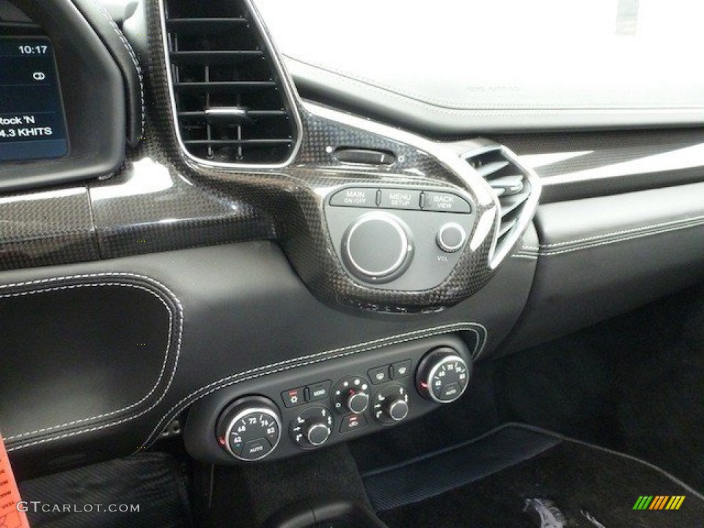 2012 Ferrari 458 Italia Controls Photo #68825690