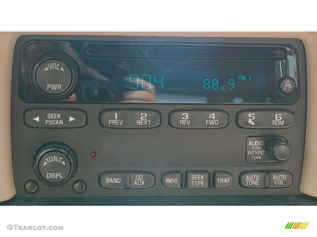 2005 Chevrolet Impala SS Supercharged Audio System Photo #68826287