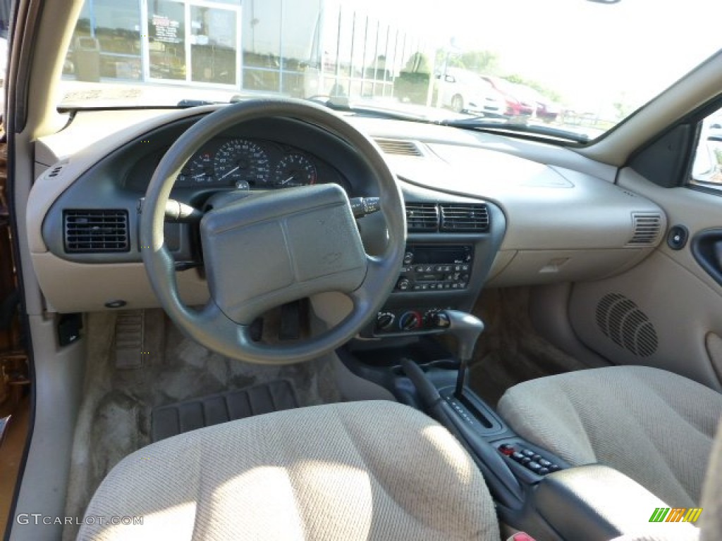 2002 Cavalier LS Sedan - Mayan Gold Metallic / Neutral photo #10