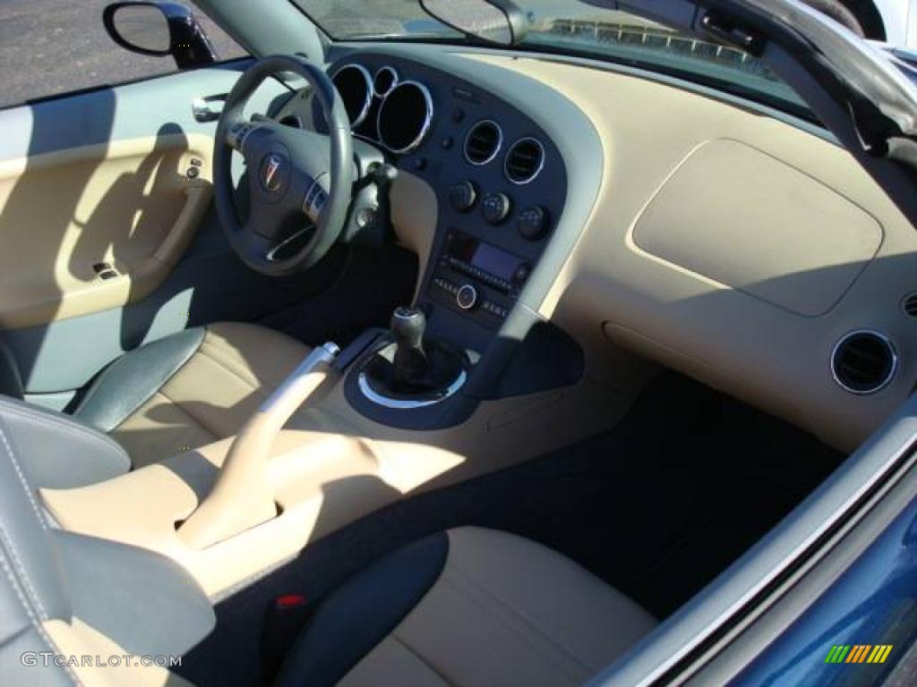 2006 Solstice Roadster - Deep Blue / Steel/Sand photo #8