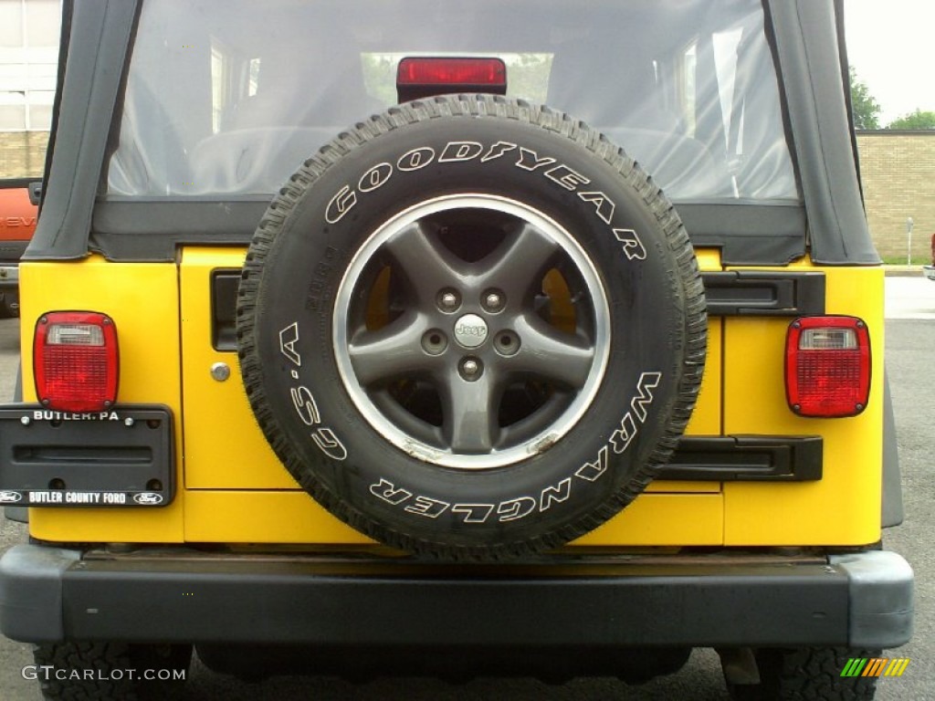 2004 Wrangler X 4x4 - Solar Yellow / Dark Slate Gray photo #9