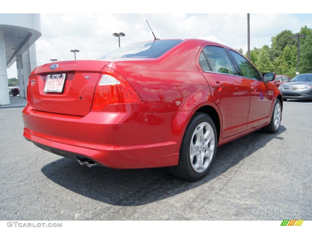 2010 Fusion SE - Sangria Red Metallic / Medium Light Stone photo #3