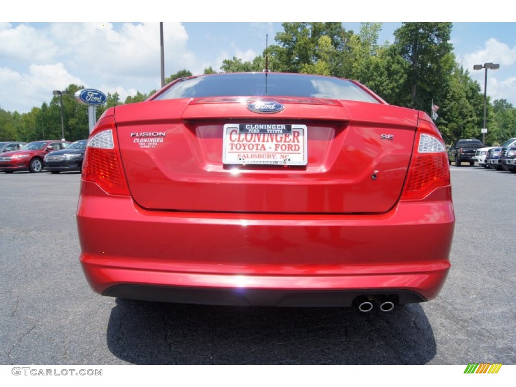 2010 Fusion SE - Sangria Red Metallic / Medium Light Stone photo #4
