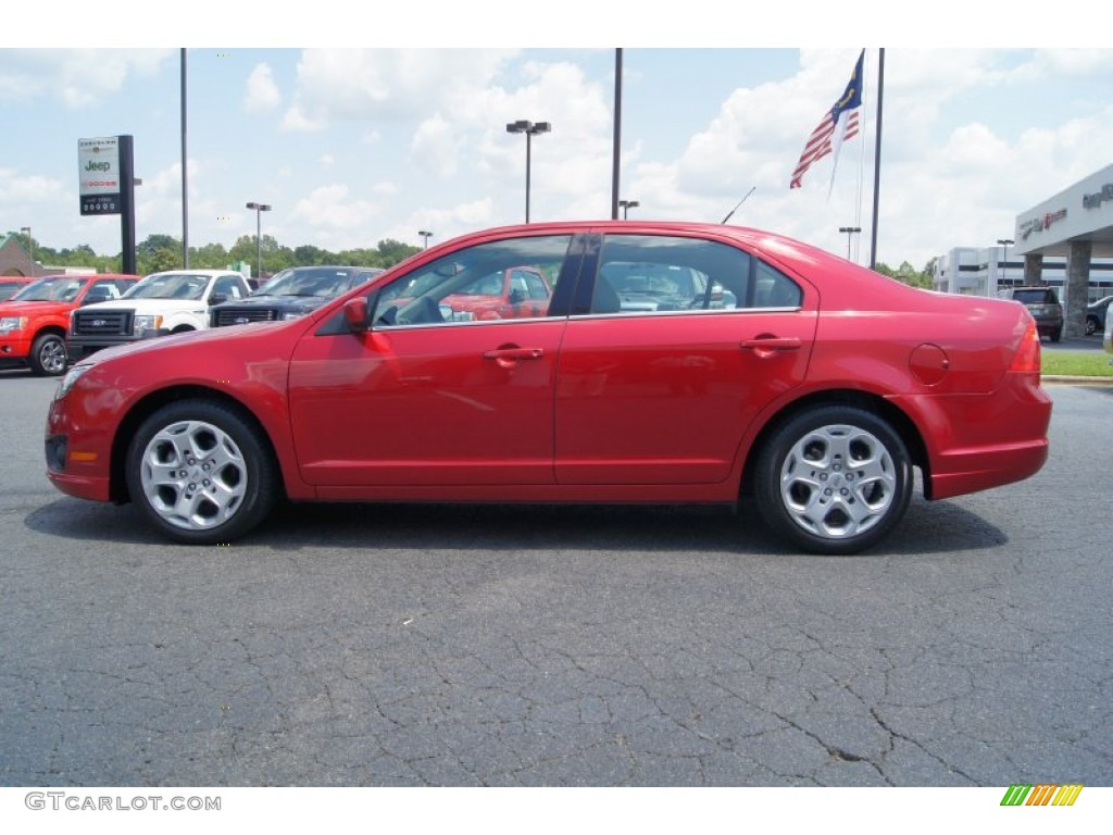 2010 Fusion SE - Sangria Red Metallic / Medium Light Stone photo #5
