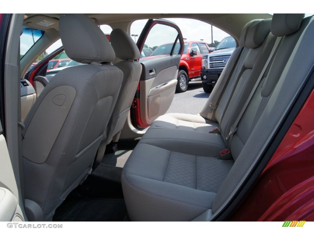 2010 Fusion SE - Sangria Red Metallic / Medium Light Stone photo #10