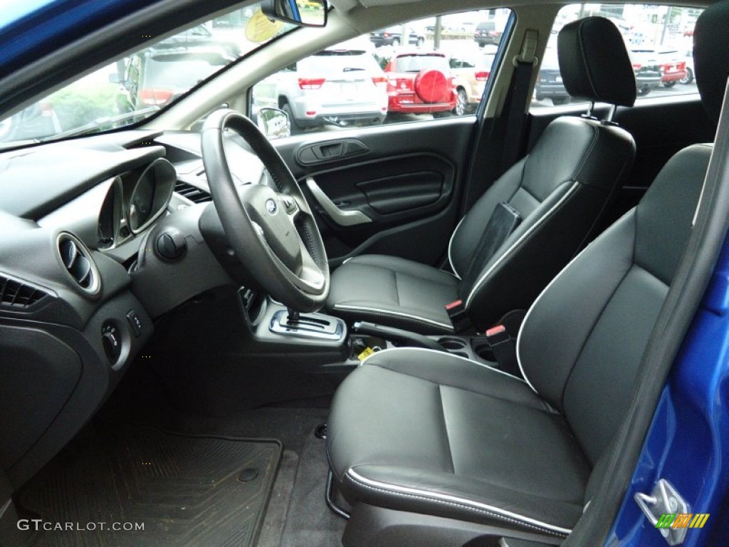 2011 Ford Fiesta SES Hatchback Front Seat Photo #68830377