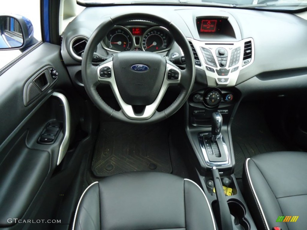 2011 Ford Fiesta SES Hatchback Charcoal Black Leather Dashboard Photo #68830449