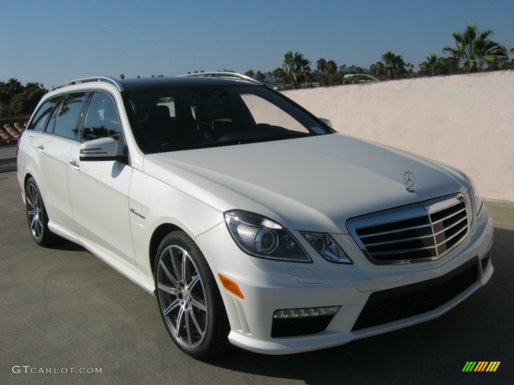 2013 E 63 AMG Wagon - Diamond White Metallic / AMG Black photo #1